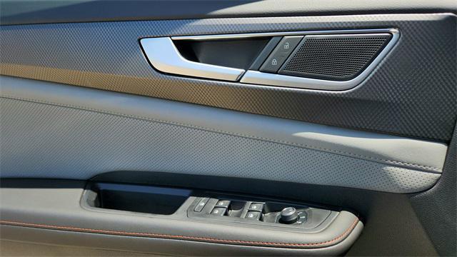 Photo of 2025 Pure Gray Volkswagen Atlas