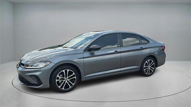 Photo of 2025 Gray Volkswagen Jetta
