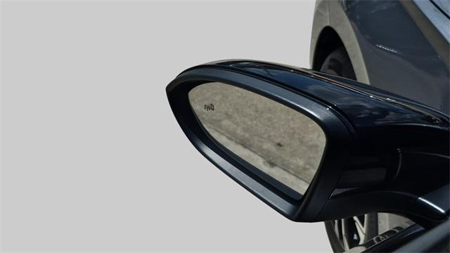 Photo of 2025 Gray Volkswagen Jetta