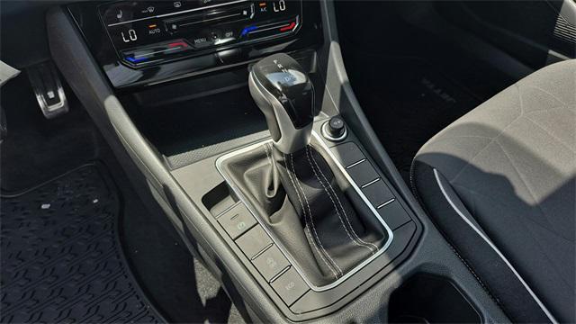 Photo of 2025 Gray Volkswagen Jetta