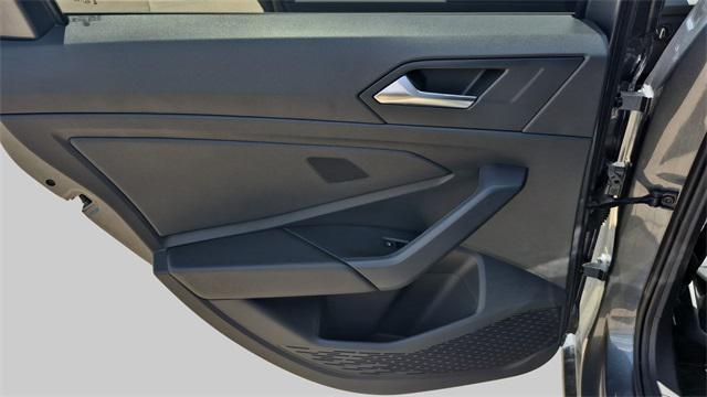 Photo of 2025 Gray Volkswagen Jetta