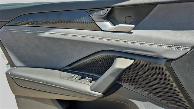 Photo of 2025 Pure White Volkswagen Tiguan