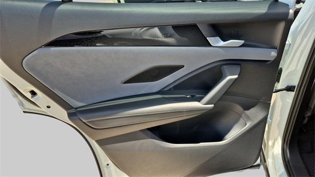 Photo of 2025 Pure White Volkswagen Tiguan