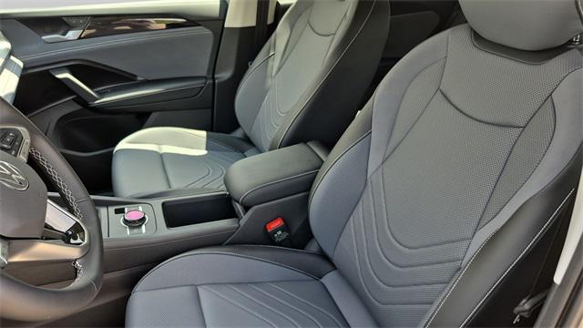 Photo of 2025 Gray Volkswagen Tiguan