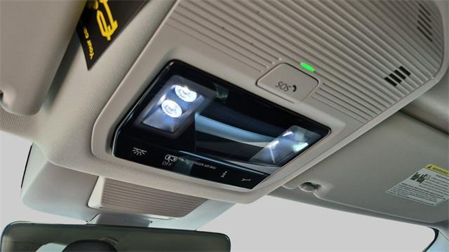 Photo of 2025 Pure White Volkswagen Tiguan