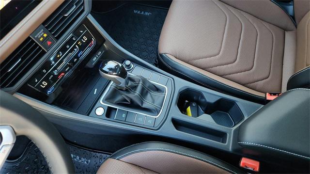 Photo of 2025 Opal White Pearl Volkswagen Jetta