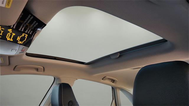 Photo of 2025 Opal White Pearl Volkswagen Jetta