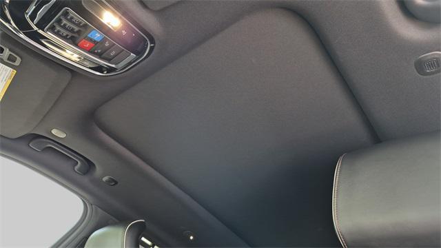 Photo of 2021 Bright White Clearcoat Jeep Grand Cherokee L