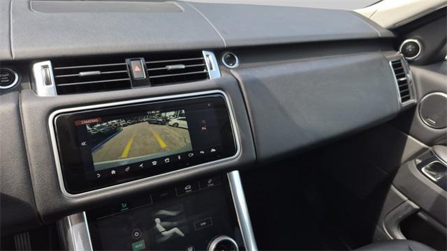 Photo of 2018 White Land Rover Range Rover Sport