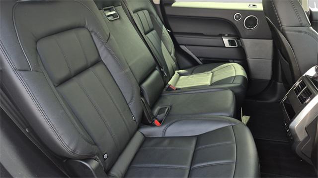 Photo of 2018 White Land Rover Range Rover Sport