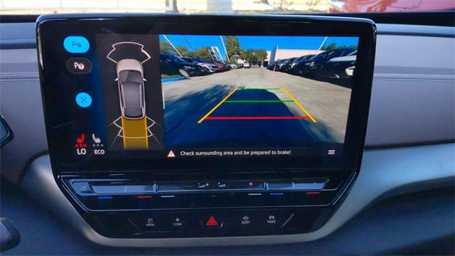 Photo of 2023 Tourmaline Blue Metallic Volkswagen ID.4