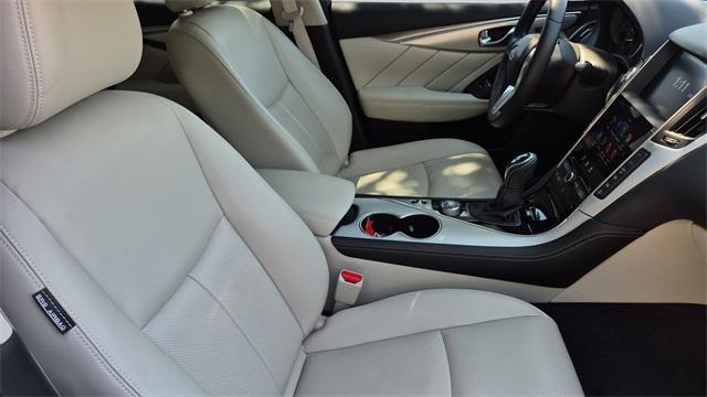 Photo of 2024 Majestic White INFINITI Q50