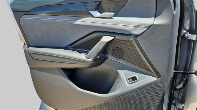 Photo of 2025 Pyrite Silver Metallic Volkswagen Tiguan