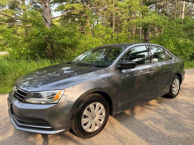 Photo of 2016 Platinum Gray Metallic Volkswagen Jetta