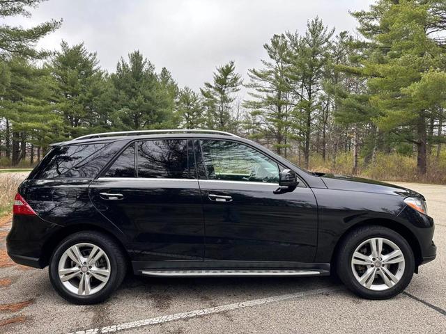 Photo of 2015 Black Mercedes-Benz M-Class