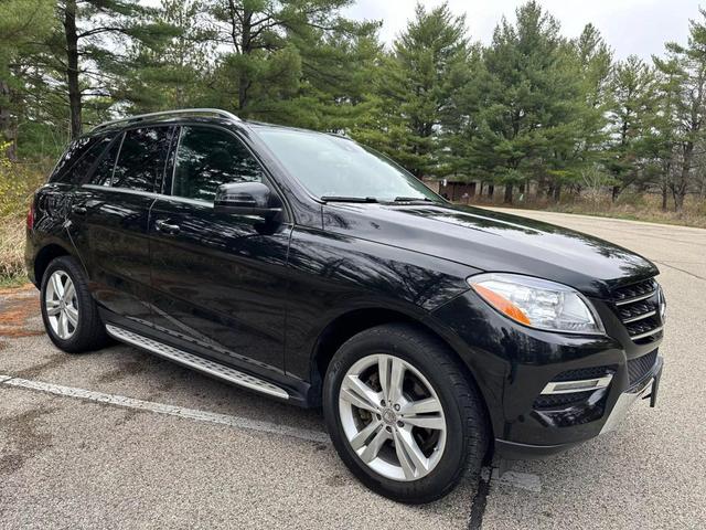 Photo of 2015 Black Mercedes-Benz M-Class