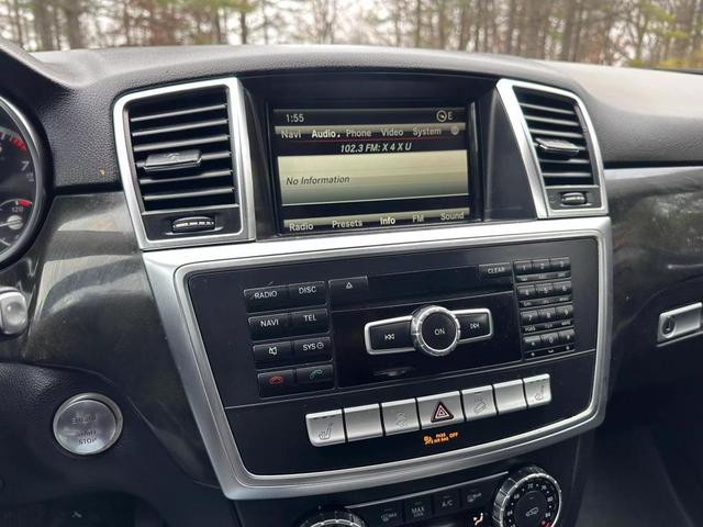 Photo of 2015 Black Mercedes-Benz M-Class