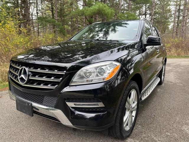 Photo of 2015 Black Mercedes-Benz M-Class