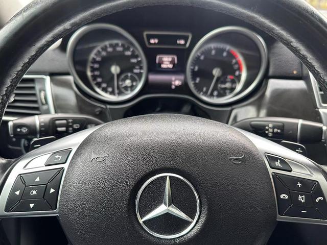 Photo of 2015 Black Mercedes-Benz M-Class