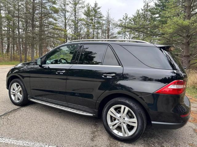 Photo of 2015 Black Mercedes-Benz M-Class