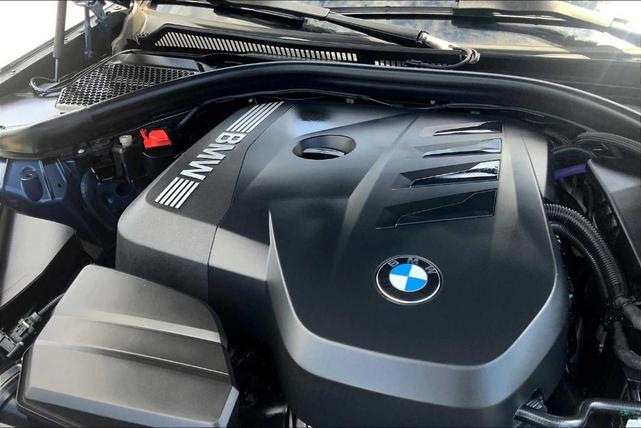 Photo of 2025 Arctic Race Blue Metallic BMW 330