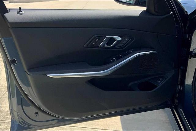 Photo of 2025 Arctic Race Blue Metallic BMW 330