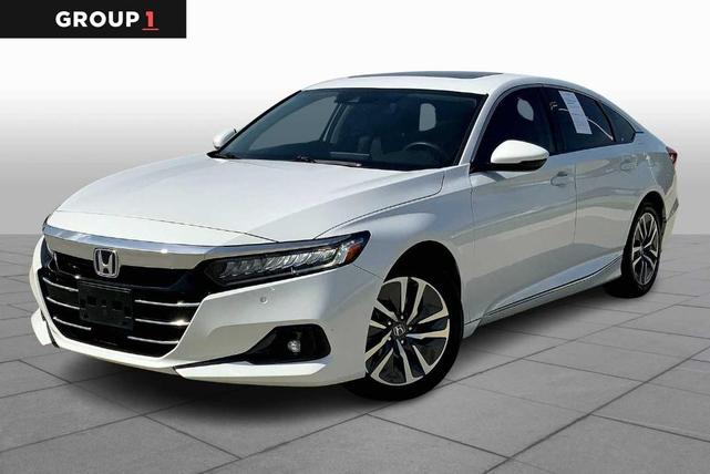 Photo of 2022 Platinum White Pearl Honda Accord Hybrid
