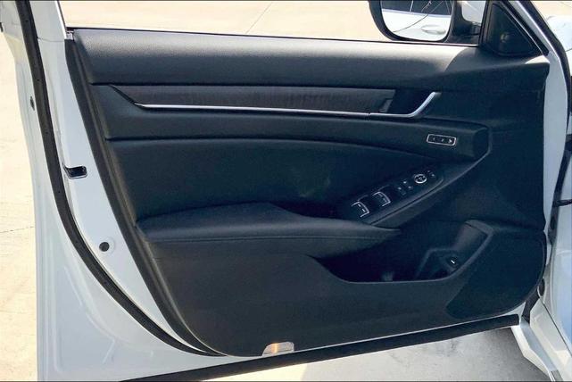 Photo of 2022 Platinum White Pearl Honda Accord Hybrid