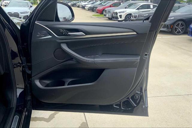 Photo of 2022 Carbon Black Metallic BMW X3