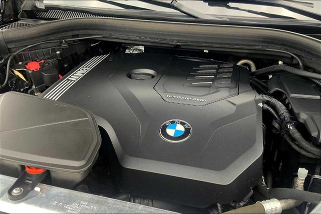 Photo of 2022 Carbon Black Metallic BMW X3