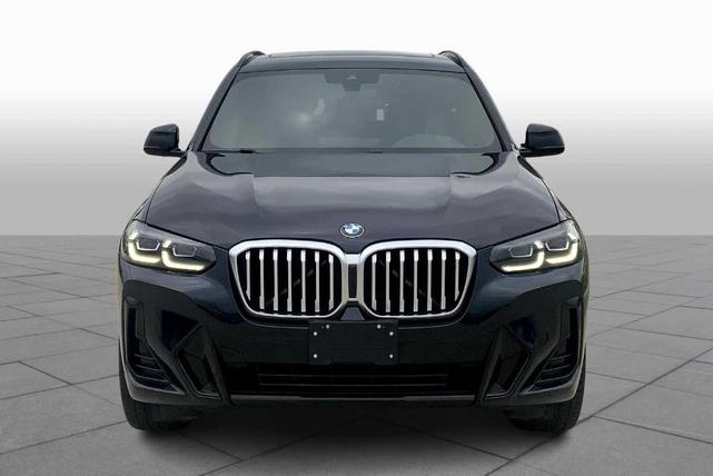 Photo of 2022 Carbon Black Metallic BMW X3