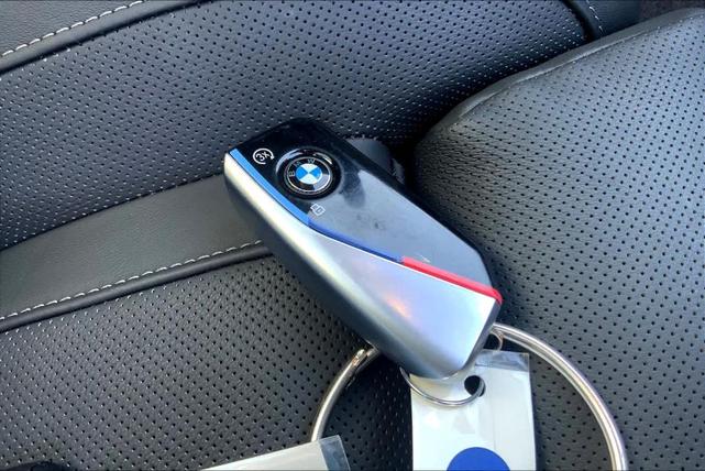 Photo of 2024 Gray Metallic BMW X5