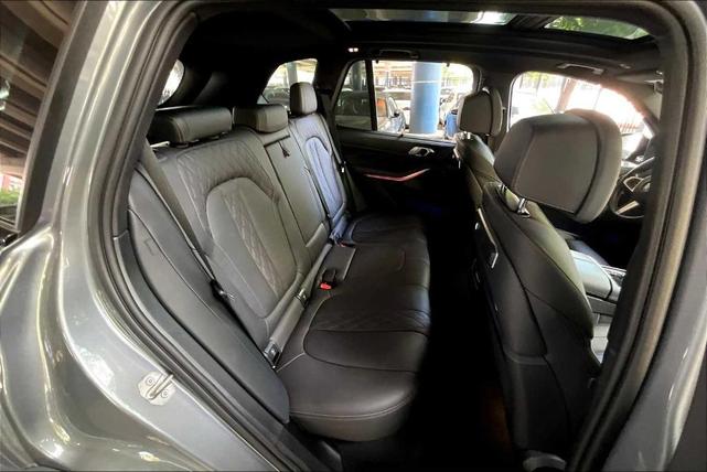 Photo of 2024 Gray Metallic BMW X5