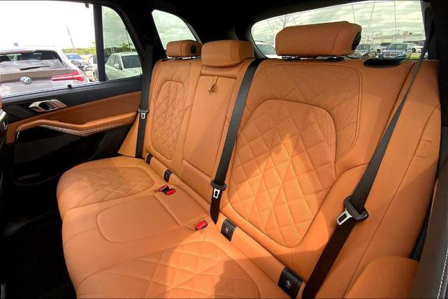 Photo of 2024 Gray Metallic BMW X5