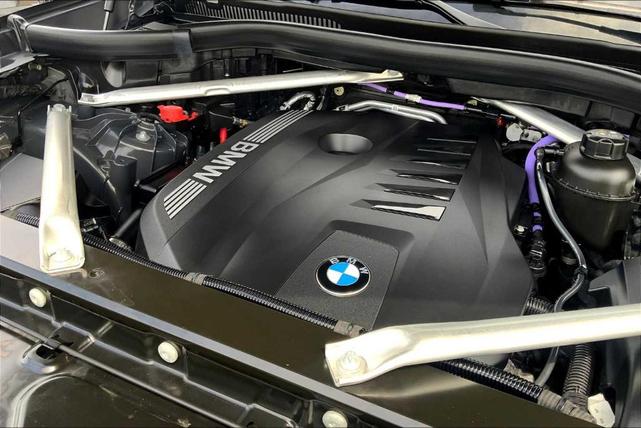 Photo of 2024 Gray Metallic BMW X5
