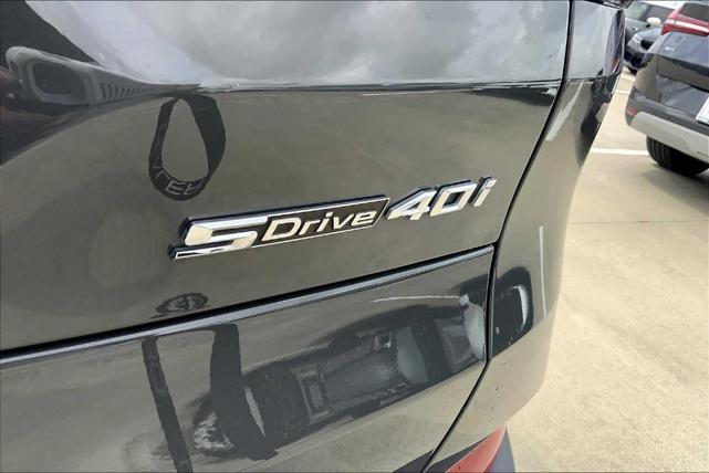 Photo of 2024 Gray Metallic BMW X5