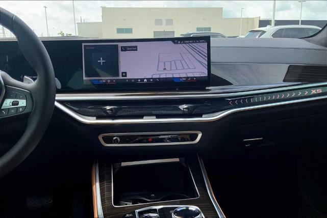 Photo of 2024 Gray Metallic BMW X5
