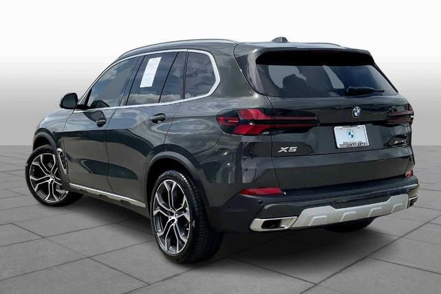 Photo of 2024 Gray Metallic BMW X5