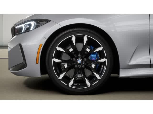 Photo of 2025 Gray BMW 330