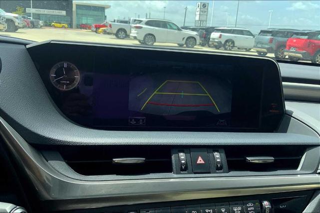 Photo of 2021 Ultrasonic Blue Mica Lexus ES 350