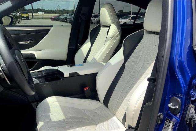 Photo of 2021 Ultrasonic Blue Mica Lexus ES 350