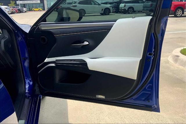 Photo of 2021 Ultrasonic Blue Mica Lexus ES 350