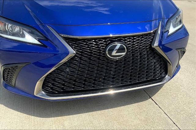 Photo of 2021 Ultrasonic Blue Mica Lexus ES 350