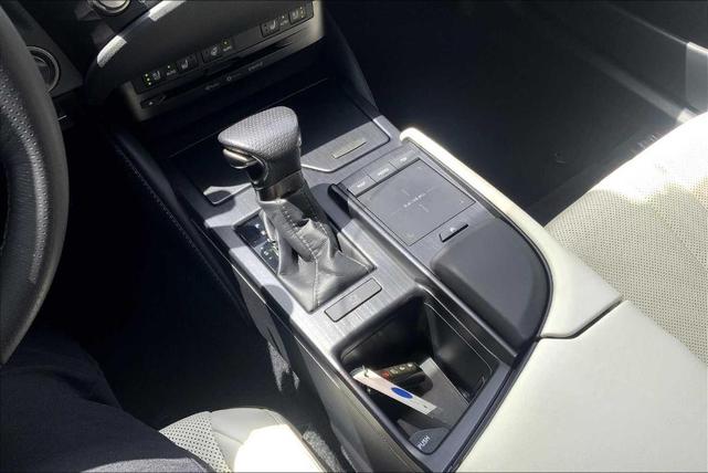 Photo of 2021 Ultrasonic Blue Mica Lexus ES 350