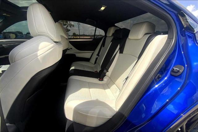 Photo of 2021 Ultrasonic Blue Mica Lexus ES 350