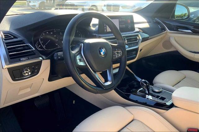 Photo of 2022 Mineral White Metallic BMW X3