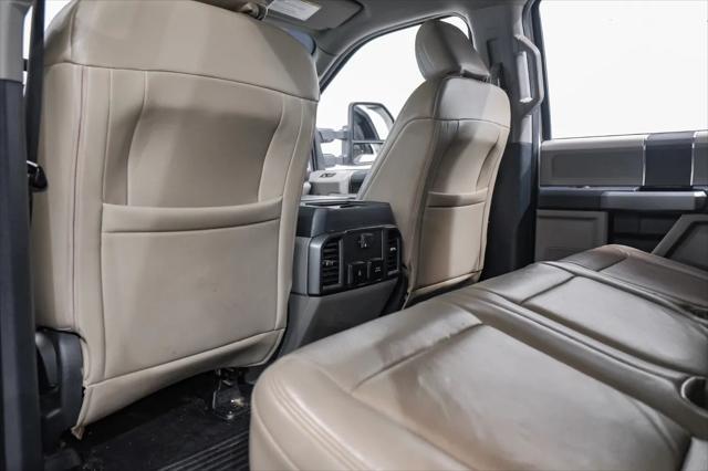 Photo of 2022 Oxford White Ford F-350