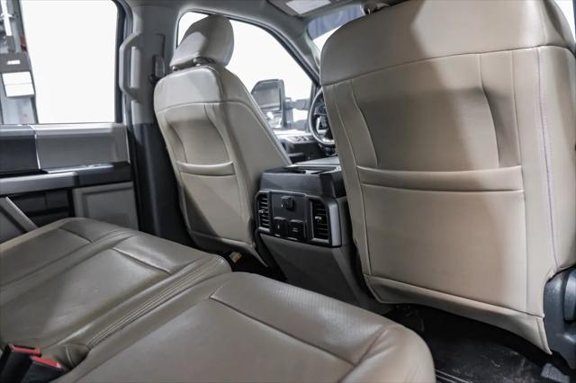 Photo of 2022 Oxford White Ford F-350