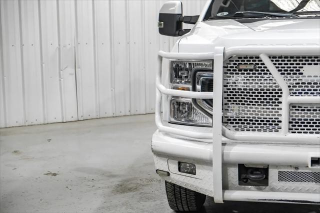 Photo of 2022 Oxford White Ford F-350
