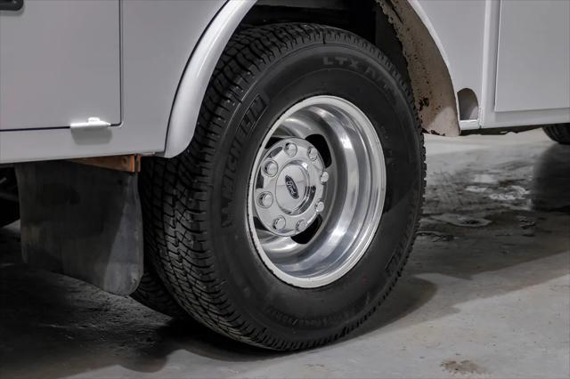 Photo of 2022 Oxford White Ford F-350